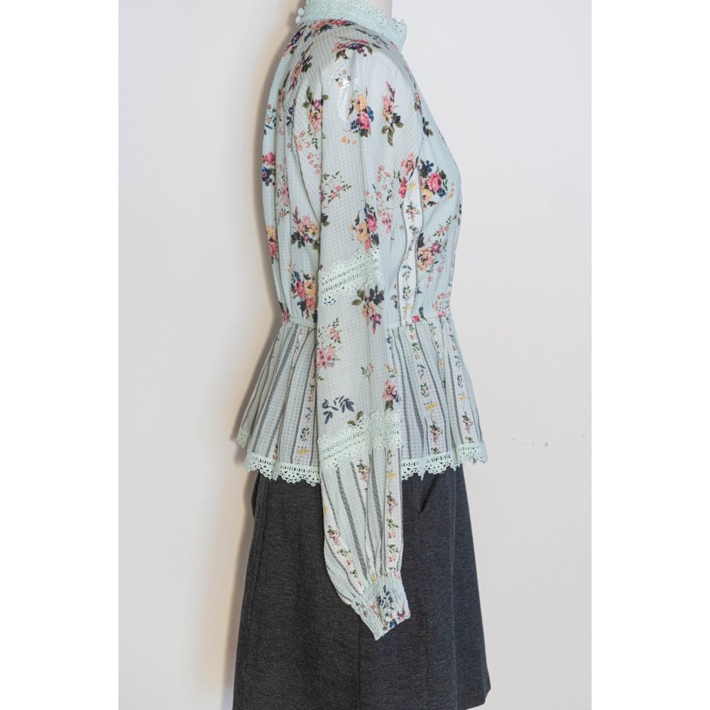 ANTHROPOLOGIE Hemant & Nandita Amour Floral Blouse - Picture 8 of 11